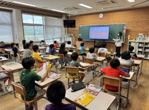 小学校における環境出前講座の様子の写真