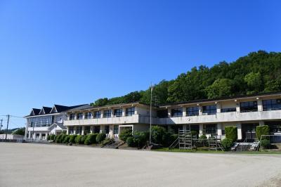 臼の小学校