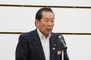 佐々木市長があいさつしている写真