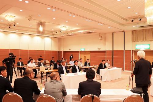 総会の様子
