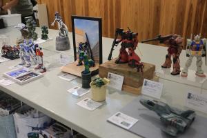 展示されているプラモデルの写真