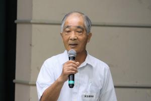 あいさつをしている岩永会長の写真