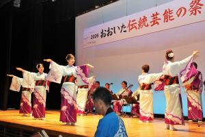津久見扇子踊り１枚目