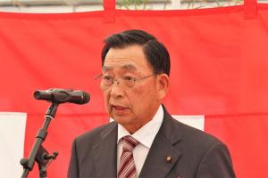 祝辞を述べる阿部輝之豊後高田市議会議長