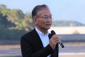 佐藤之則大分県議会議員があいさつしている写真