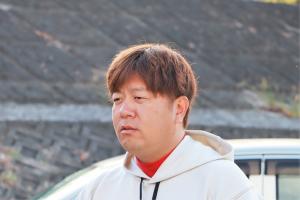 あいさつをする榎本実行委員長
