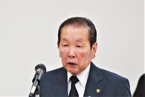 式辞を述べる佐々木市長