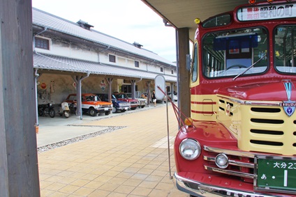 豊後高田のシンボル「昭和ロマン蔵」の画像