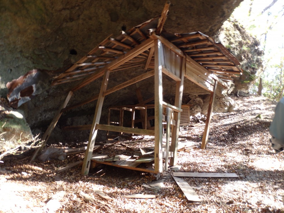 最勝山岩屋（茅場堂）の画像