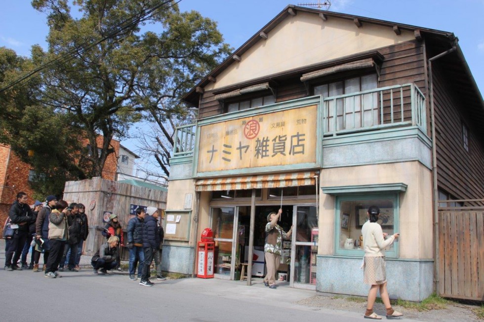 宮町ロータリー（宮町商店街）ナミヤ雑貨店のオープンセットが建てられた場所の画像1