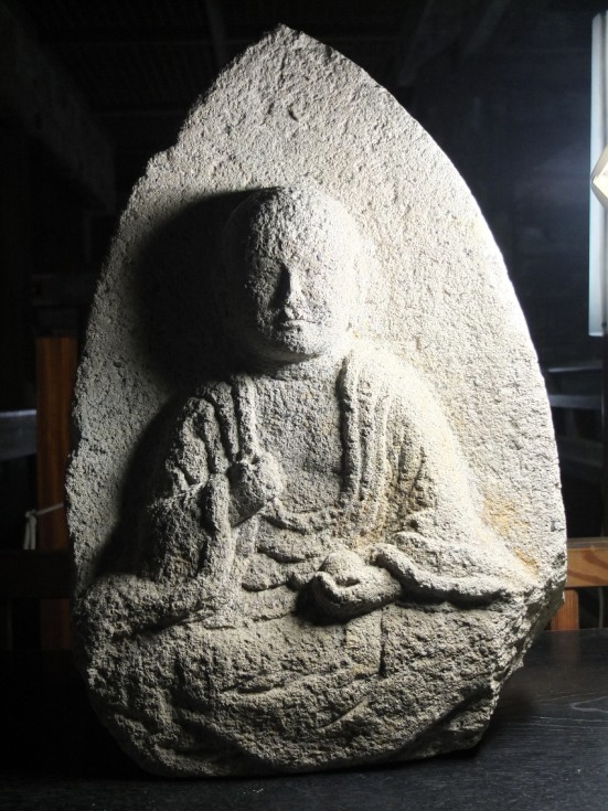 石造地蔵菩薩坐像の画像