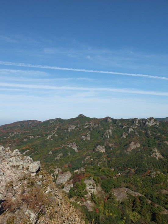 群れる岩峰の画像4