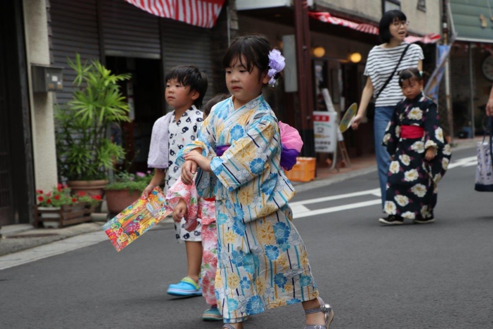 濡れて・涼んで・楽しいね♪　昭和の町打ち水大作戦2019大盛況！の画像6