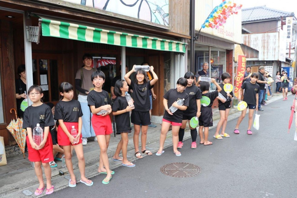 濡れて・涼んで・楽しいね♪　昭和の町打ち水大作戦2019大盛況！の画像10