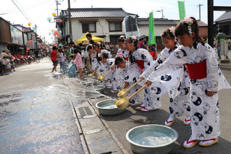 濡れて・涼んで・楽しいね♪　昭和の町打ち水大作戦2019大盛況！の画像14