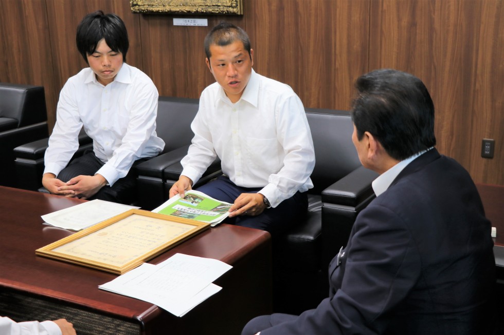 九州・沖縄地区青年農業者会議で最優秀賞を受賞！－坂田章太さん－の画像1