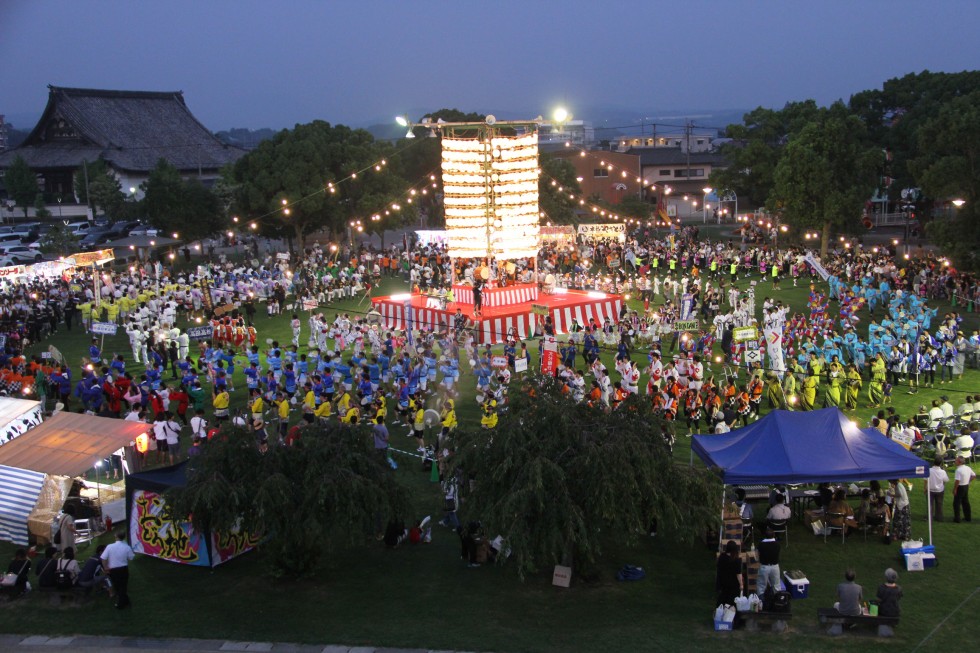 華やかに広がる踊りの大輪　～高田観光盆踊り大会～の画像1