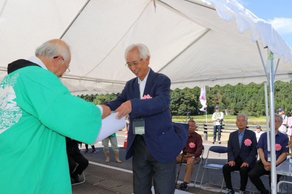 “実りの秋”を迎えた田染荘で稲刈り交流ー第20回田染荘収穫祭ーの画像29