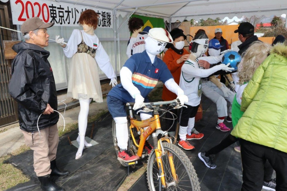 東京オリンピックを応援するアスリートカカシ登場！の画像2
