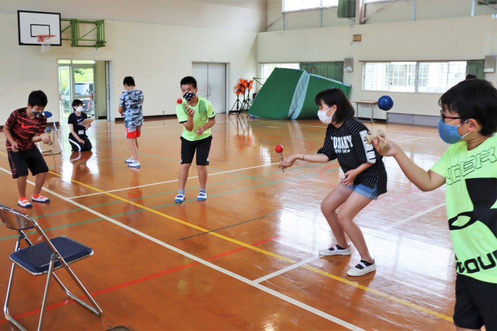 あせらず・あわてず・あきらめず！　～三浦小学校けん玉認定集会～の画像5