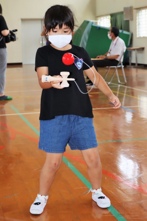 あせらず・あわてず・あきらめず！　～三浦小学校けん玉認定集会～の画像8