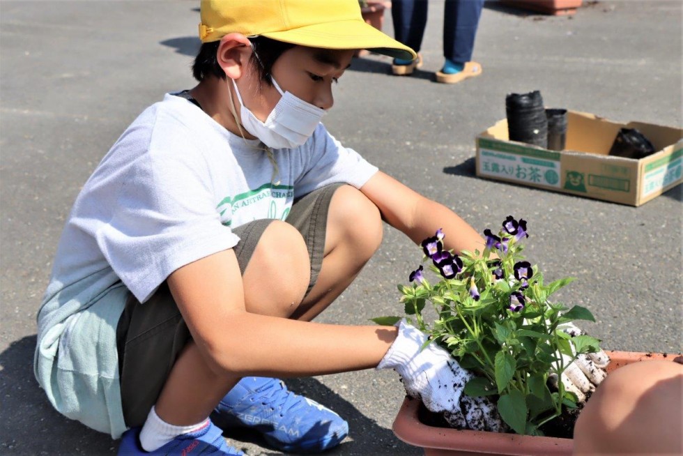 優しさ、育てよう　～「人権の花運動」花植え集会～の画像9