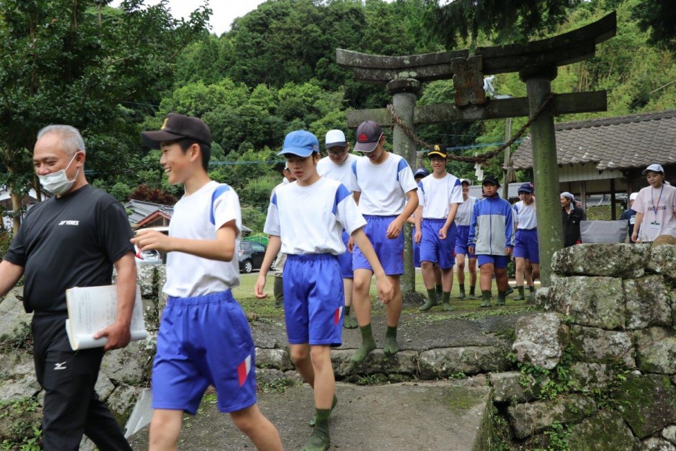 梅雨の晴れ間の八反ずり体験　～田染中学校　～の画像4