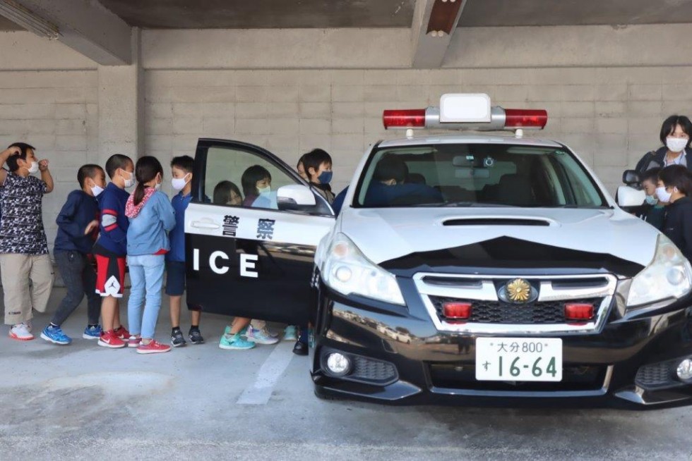 高田小学校の児童が警察署の仕事を体験！の画像10