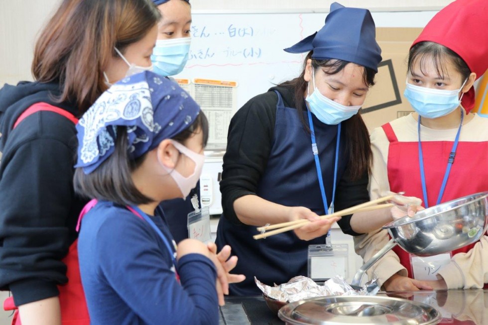 日本の食文化「おせち」づくりで国際交流の画像7