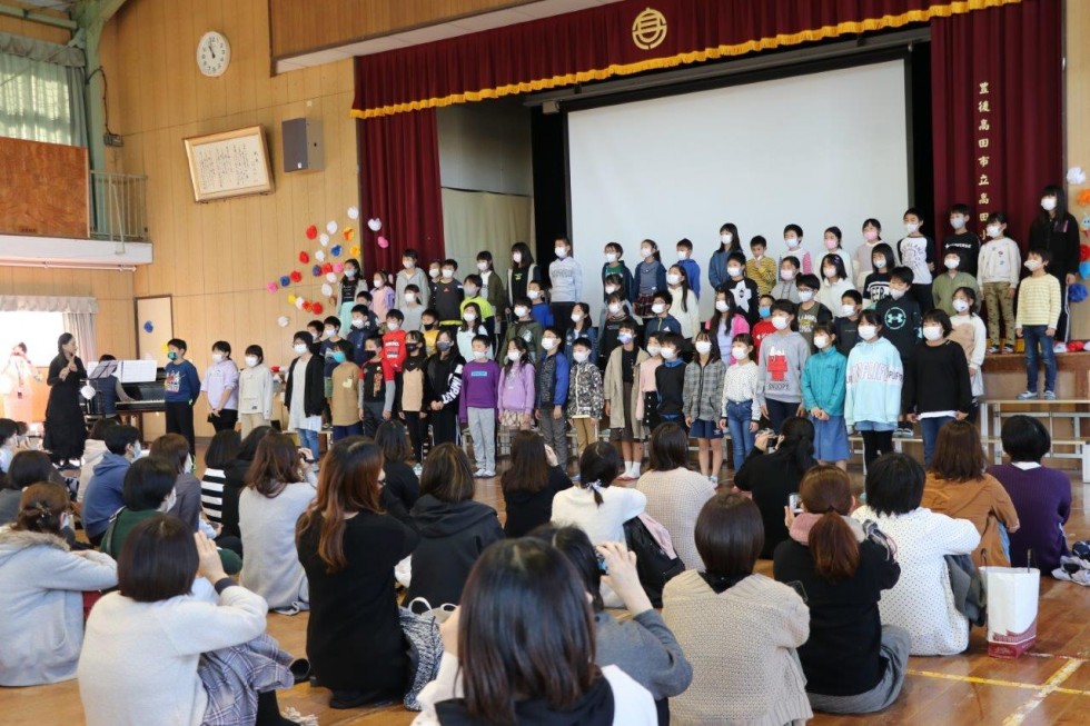 これまでの感謝を込めて　未来の「夢」を力強く報告～高田小学校・2分の1成人式～の画像1