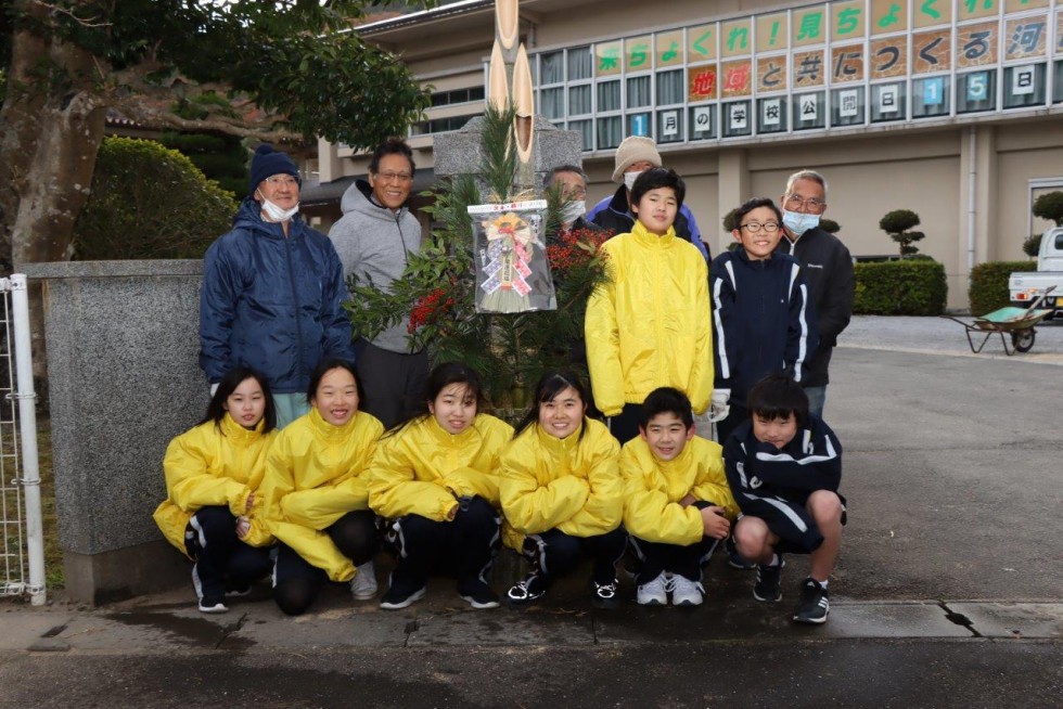 新年を迎える門松づくり交流～河内中学校～の画像16