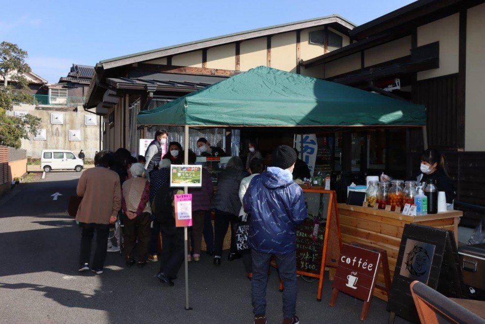 新鮮な市内産の野菜と果物をどうぞ　～夢むすびファーマーズマーケット～の画像2