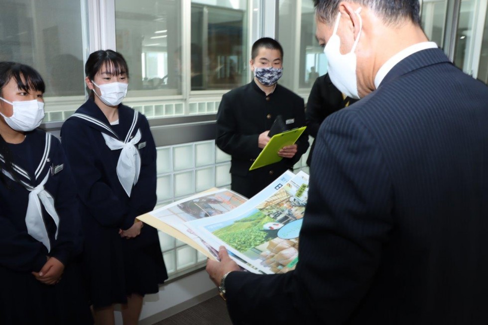 中学生が手作りポスターで田染の魅力発信！　～田染中学生が田染PRポスターを市内施設等へ配布～の画像3