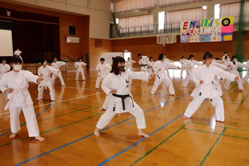 武道を通じて心技体を学ぶ～高田中学校・武道授業～の画像2