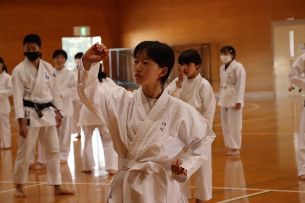 武道を通じて心技体を学ぶ～高田中学校・武道授業～の画像5