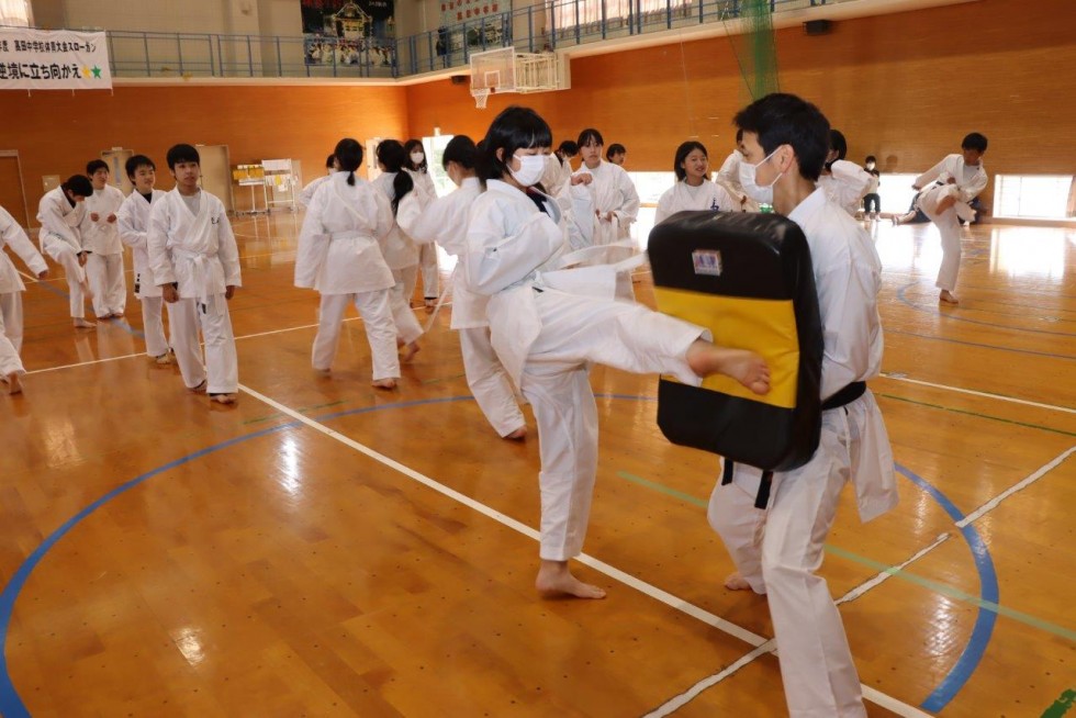 武道を通じて心技体を学ぶ～高田中学校・武道授業～の画像8