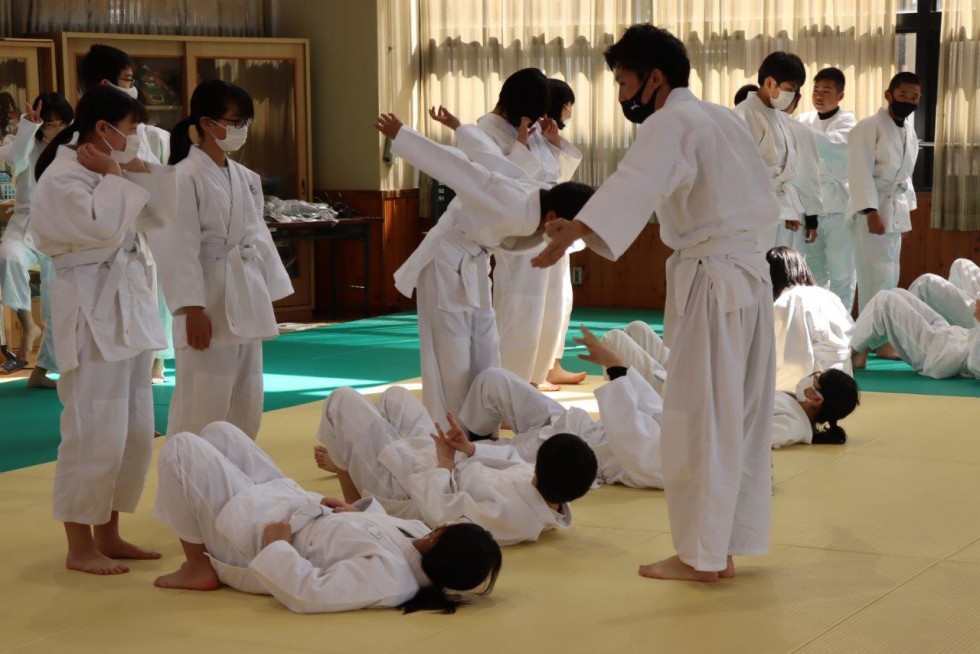 武道を通じて心技体を学ぶ～高田中学校・武道授業～の画像16