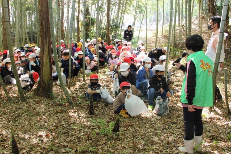 新緑の「千部もみじ村」でたけのこ掘り体験♪　－高田小学校－の画像5