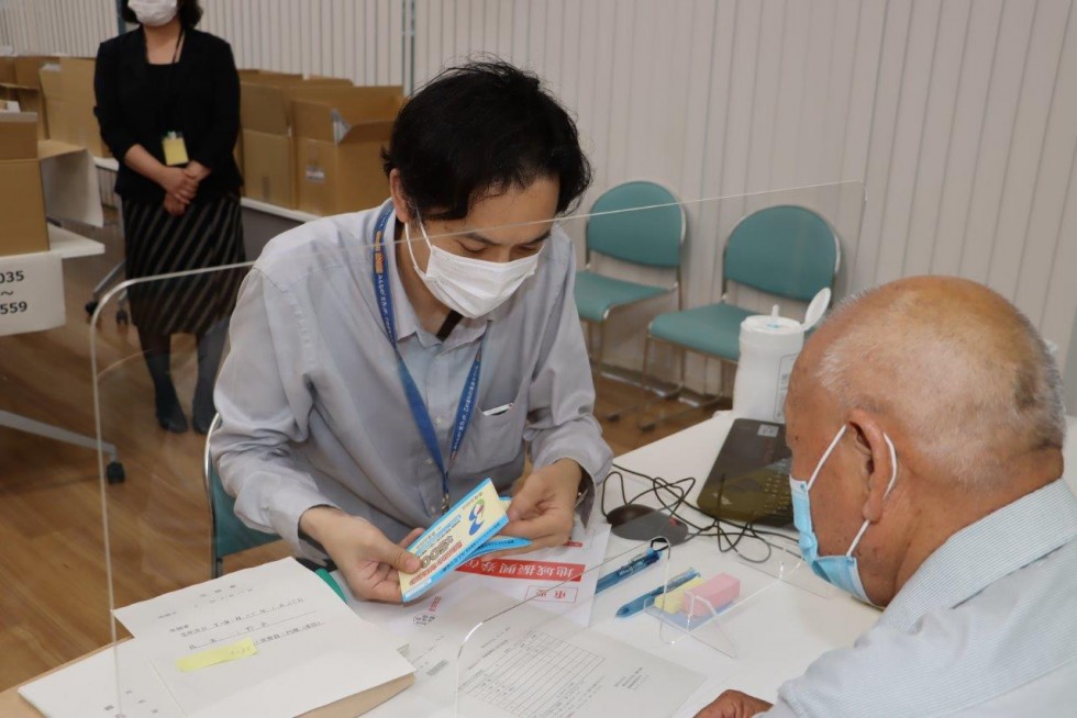 『地域振興券』の事前配布が始まりました！～事前配布会場での受け取りをしない場合にも、後日郵送しますので、ご安心ください～の画像1