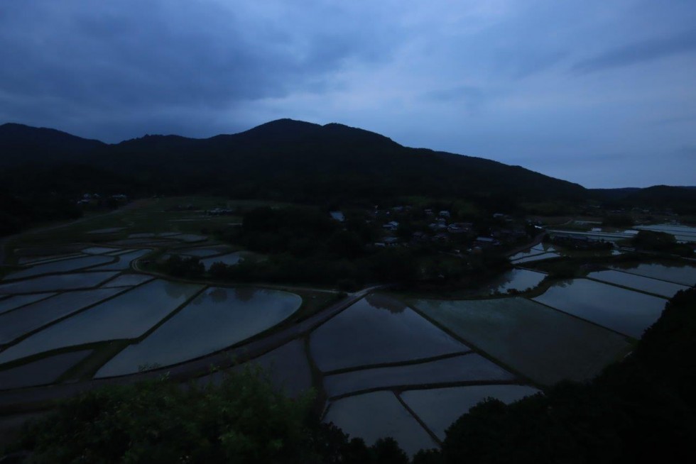 田染荘の田んぼに水が満たされました ～刻一刻と変化する夕陽が織りなす1，000年変わらない田園風景～の画像7