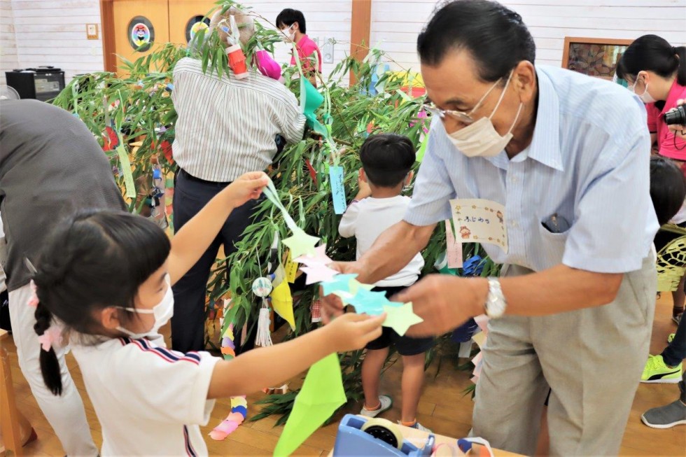 短冊に願いを込めて　－キラリいろ幼稚園七夕交流会－の画像1