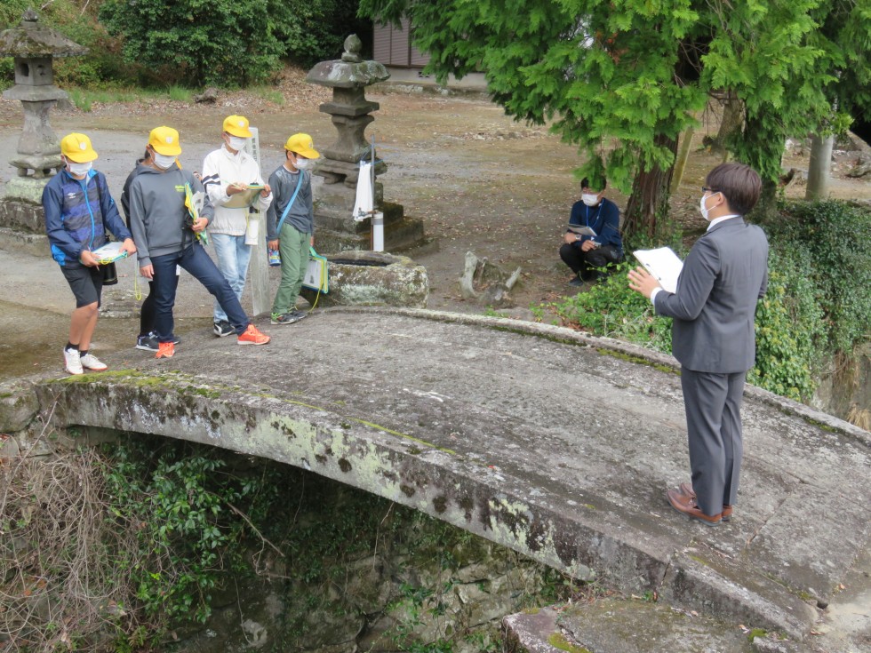 引瀬神社・保食宮参道石橋（市指定有形文化財）の画像2