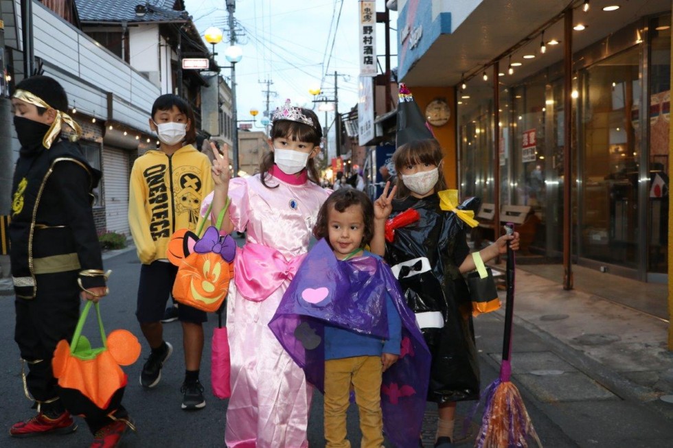 10月の『昭和の夜台市（やたいいち）』は、大大大盛況♪の画像7