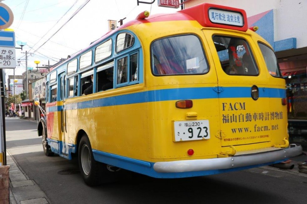 昭和の町にカラフルなボンネットバスがやって来た！！昭和の町誕生20周年記念　特別運行の画像5