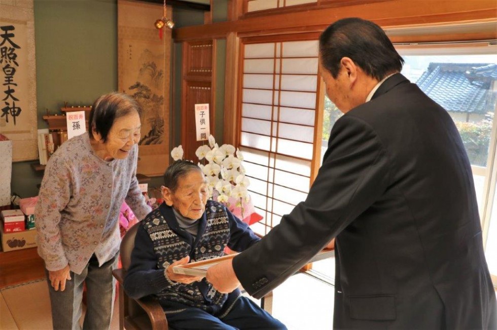 100歳おめでとうございます 　～市内男性最高齢　中野 博さん～の画像4