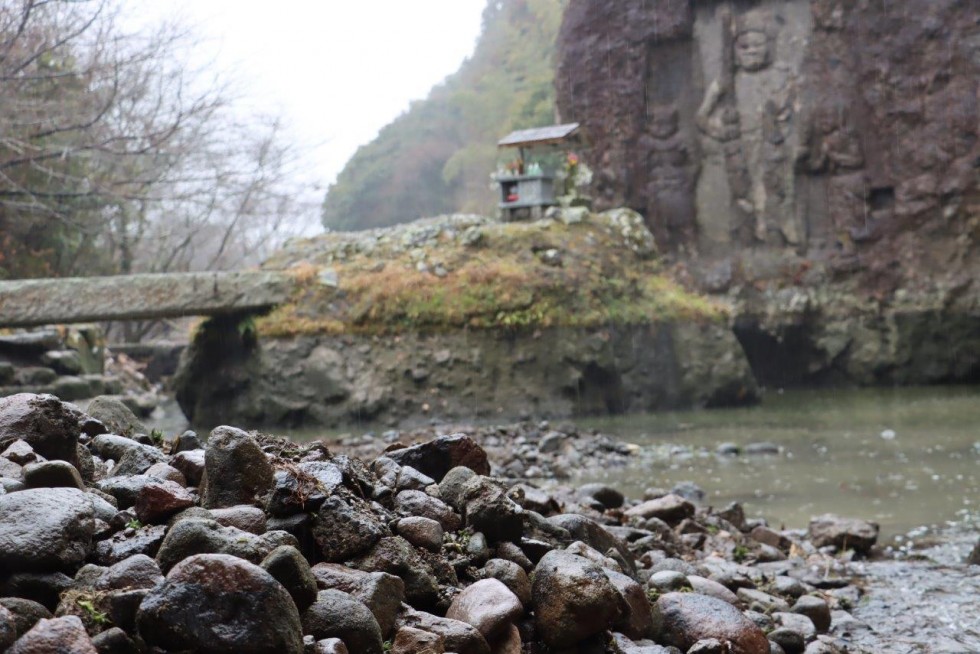 1300年の歴史をこれからも守り続けるため　～長岩屋川で藻の除去作業～の画像15