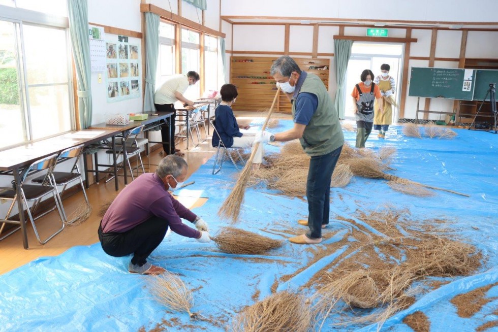 ほうき作りに挑戦！　～わくわく体験活動　呉崎公民館～の画像3