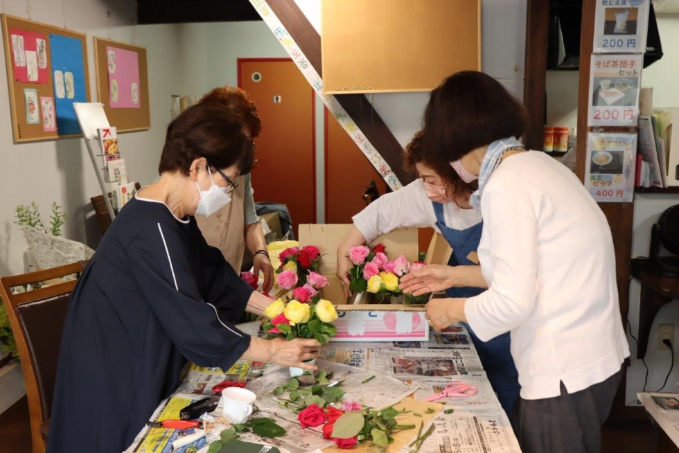 きれいなお花をどうぞ　～フラワーデザイン教室作品展～の画像3