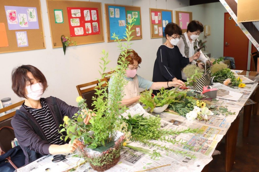 きれいなお花をどうぞ　～フラワーデザイン教室作品展～の画像6