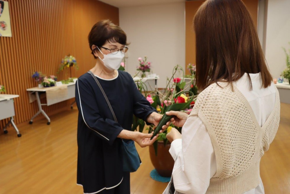 きれいなお花をどうぞ　～フラワーデザイン教室作品展～の画像15